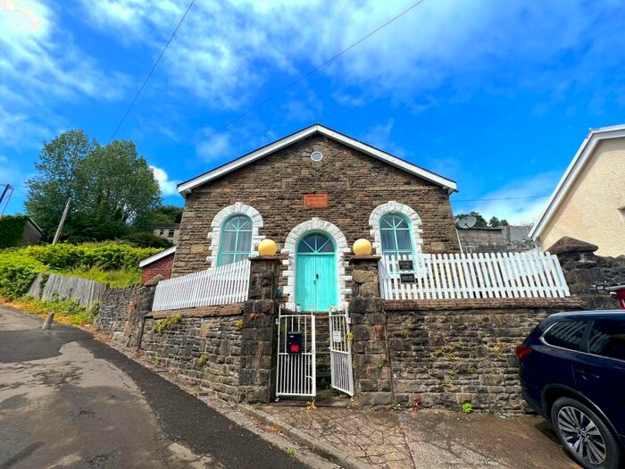 3 Bedroom Character Property To Rent In Ynyshir Road, Porth, CF39