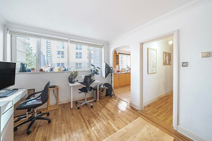 1 Bedroom Flat For Sale In Moreland Street, Clerkenwell, EC1V
