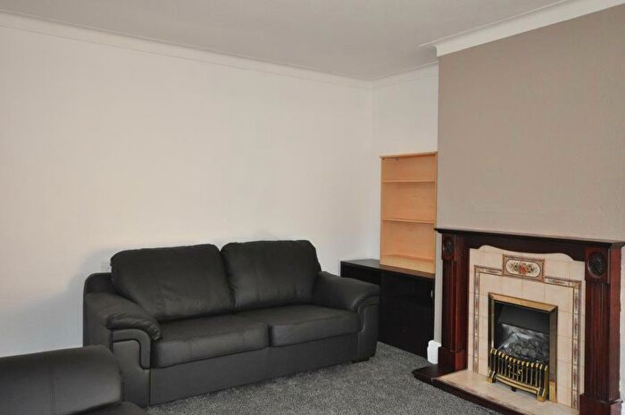 2 Bedroom Terraced House To Rent In Woodside Place, Burley, Leeds, LS4