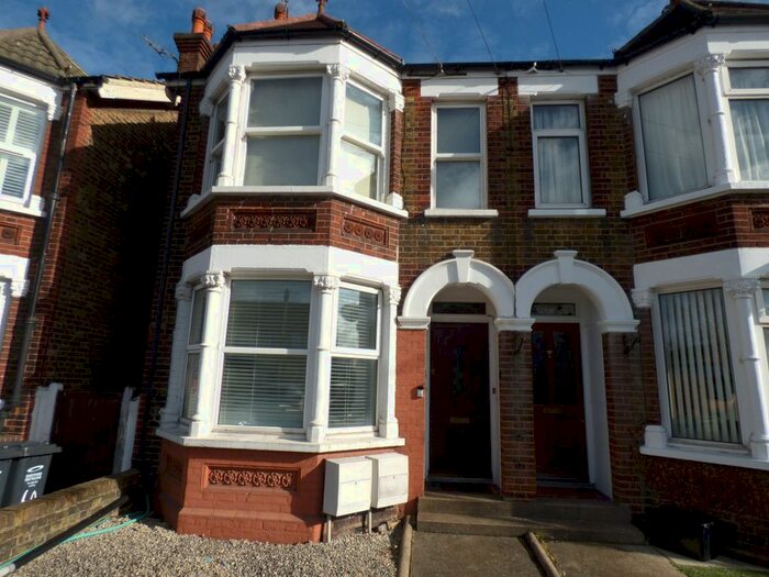 1 Bedroom Maisonette To Rent In Burnham Road, Dartford, Kent, DA1