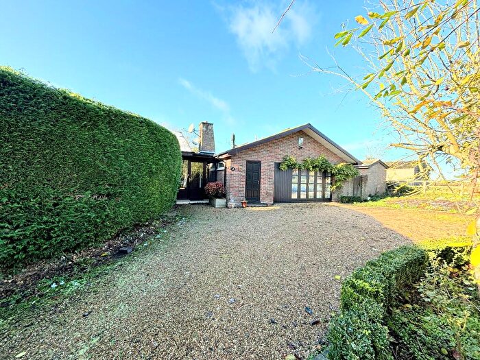 4 Bedroom Bungalow To Rent In Smithfield End, Swanbourne, MK17