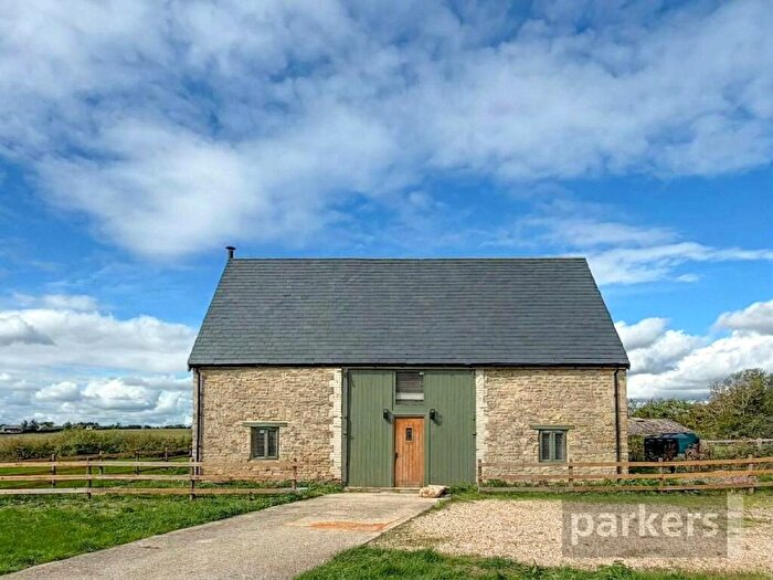 5 Bedroom Barn Conversion For Sale In Oxford Road, Witney, Oxfordshire, OX29