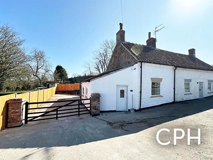 2 Bedroom Cottage For Sale In Northgate, Hunmanby, Filey, YO14