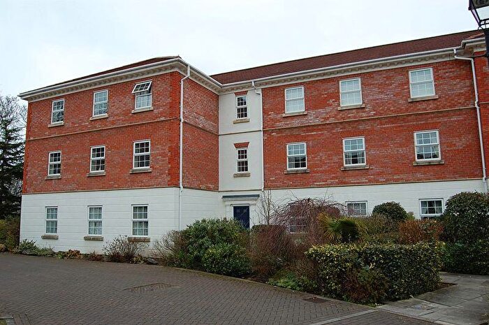 2 Bedroom Flat To Rent In Abington Drive, Southport, PR9