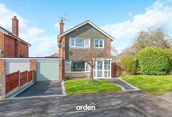 3 Bedroom Detached House For Sale In The Cloisters, Studley, B80