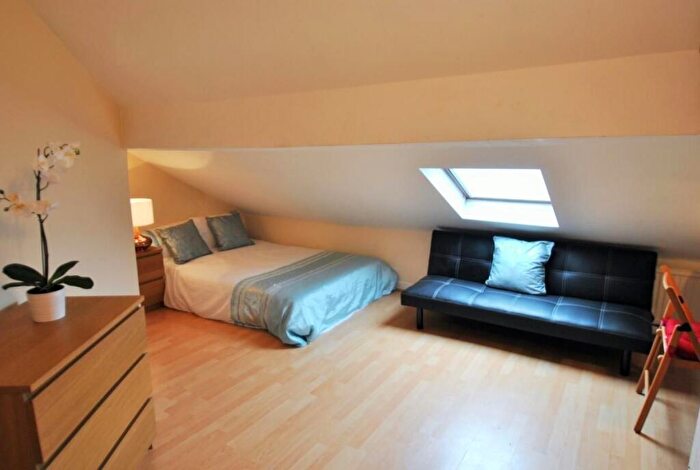 10 Bedroom House To Rent In Slade Lane, Manchester, M19