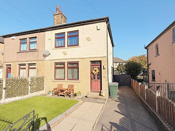 2 Bedroom Semi-Detached House For Sale In Victoria Avenue, Eccleshill, Bradford, BD2