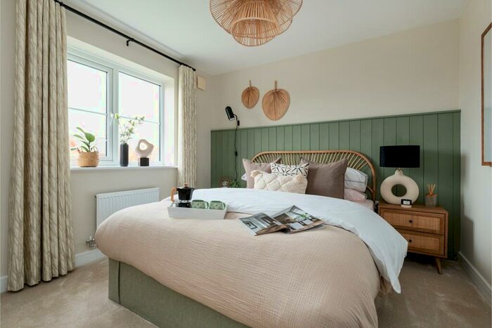 3 Bedroom Semi Detached House For Sale In Elm Tree Avenue, Frinton On Sea, Essex, CO13