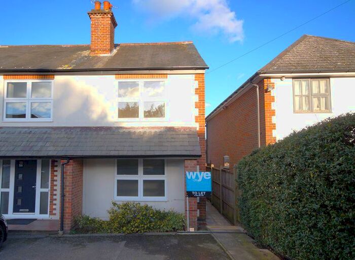 2 Bedroom Semi-Detached House To Rent In St. Johns Road, Penn, HP10