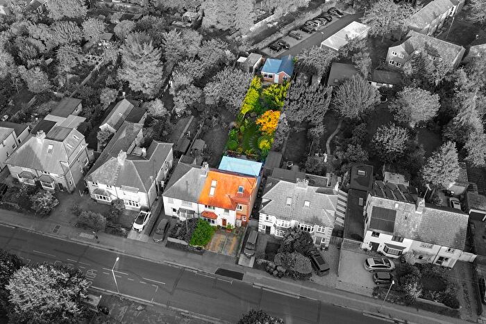 6 Bedroom Semi-Detached House For Sale In Coleridge Road, Cambridge, Cambridgeshire, CB1