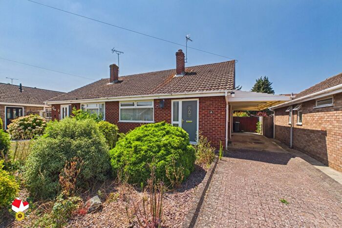 2 Bedroom Semi-Detached Bungalow For Sale In Montfort Road, Longlevens, Gloucester, GL2
