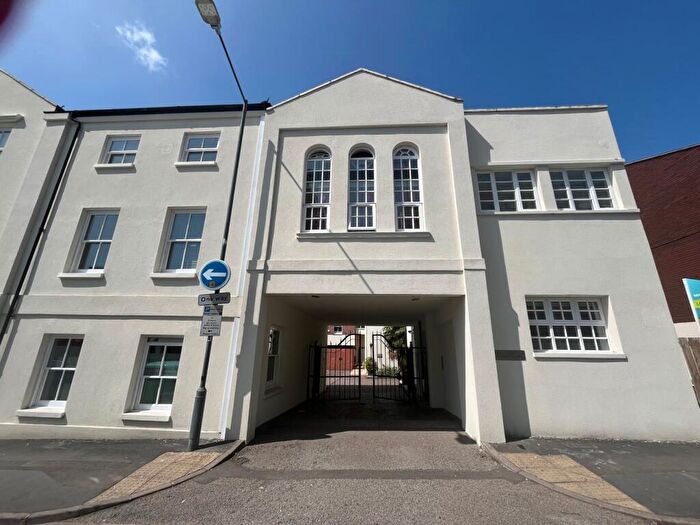 2 Bedroom Flat To Rent In Windsor Street, Leamington Spa, CV32