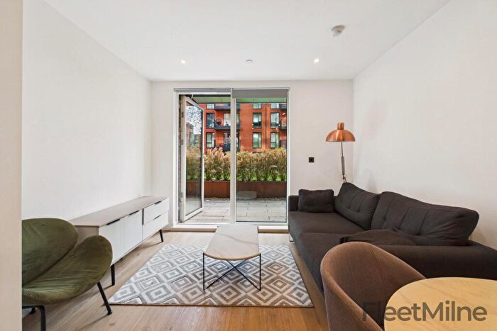 1 Bedroom Apartment To Rent In The Regent, Snow Hill Wharf, Shadwell Street, B4