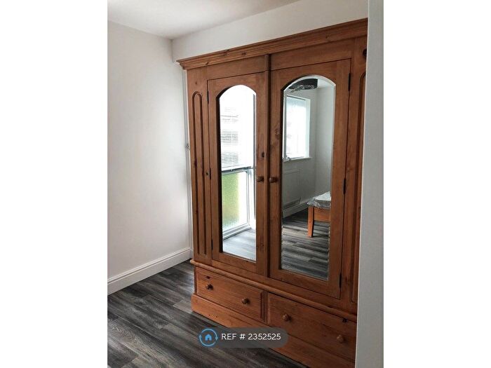 1 Bedroom Flat To Rent In St Lawrence Court, Canterbury, CT1