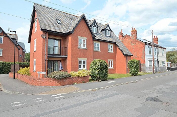3 Bedroom Apartment For Sale In Bennetts Mill Close, Woodhall Spa, LN10