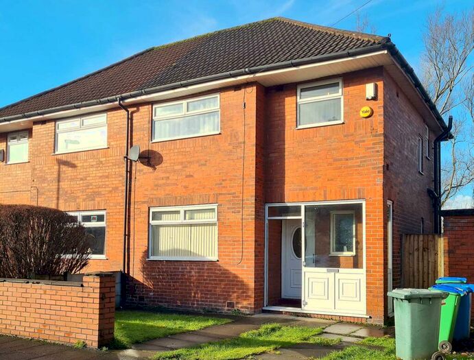 3 Bedroom Semi-Detached House To Rent In Aspinall Street, Middleton, M24