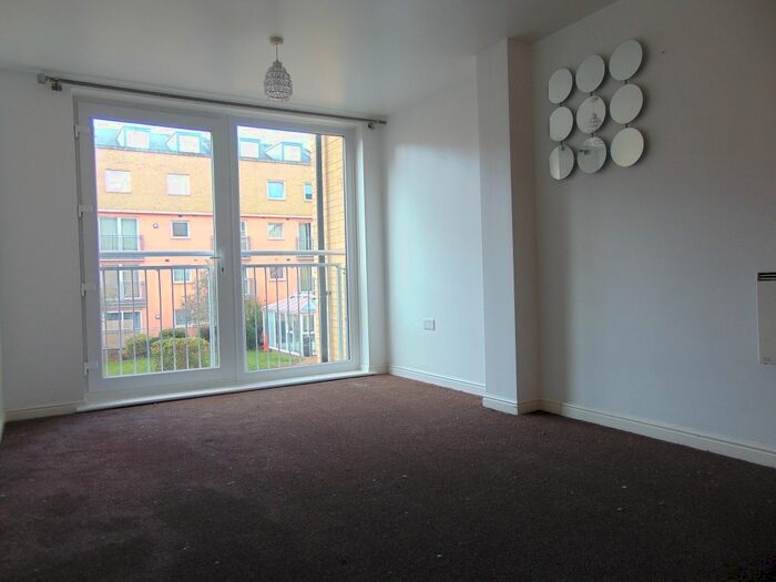 2 Bedroom Flat To Rent In Wooldridge Close, Feltham TW14