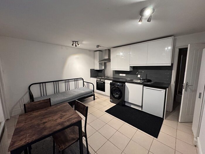 Studio To Rent In Kings Road, Reading, RG1