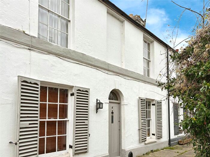 3 Bedroom Terraced House For Sale In Stour Street, Canterbury, Kent, CT1