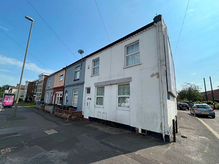 3 Bedroom Flat To Rent In Forton Road, Gosport, Hampshire, PO12