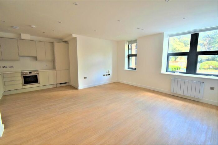 1 Bedroom Flat To Rent In Perrymount Road, Haywards Heath, RH16