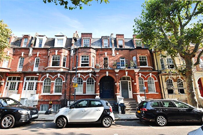 4 Bedroom Flat For Sale In Crookham Road, Parsons Green, SW6