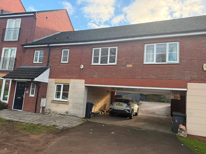 3 Bedroom Town House For Sale In Kestrel Lane, Leicester, LE5
