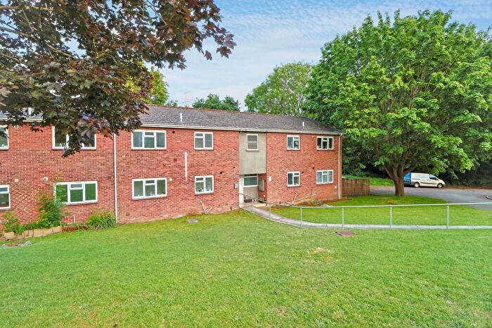1 Bedroom Flat For Sale In Broadwey Close, Weymouth, DT3
