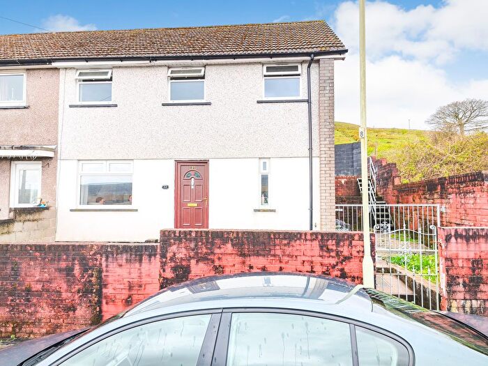 3 Bedroom Terraced House For Sale In Llewellyn Street, Tonypandy, CF40