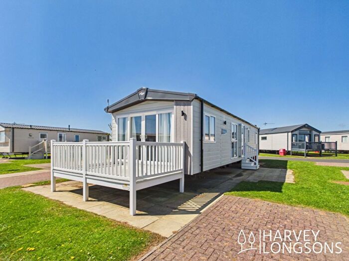 3 Bedroom Park Home For Sale In Links Road, Amble, Morpeth, NE65