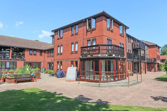 1 Bedroom Property For Sale In Hamble Lane, Southampton, SO31