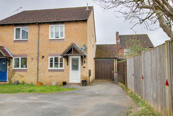 2 Bedroom Semi Detached House To Rent In Waltham Chase, Southampton, SO32