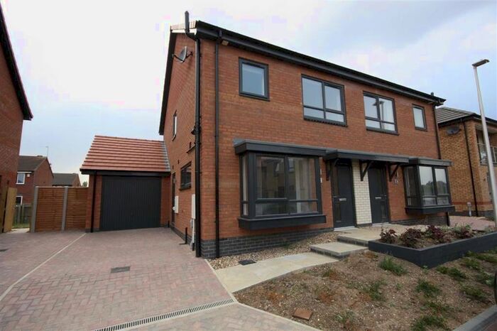 3 Bedroom Semi-Detached House To Rent In Mulberry Lane, Hull, HU4