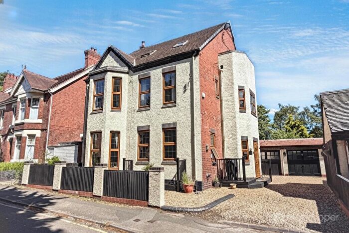 6 Bedroom Detached House For Sale In King Edward Road, Nuneaton, CV11