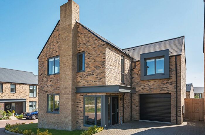 4 Bedroom Detached House For Sale In Langsett Grove, Harrogate, North Yorkshire, HG3