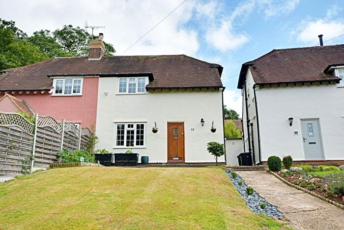 3 Bedroom Semi-Detached House To Rent In Clusterbolts, Stapleford, SG14