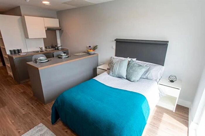 Studio To Rent In West Way Square, Oxford, OX2