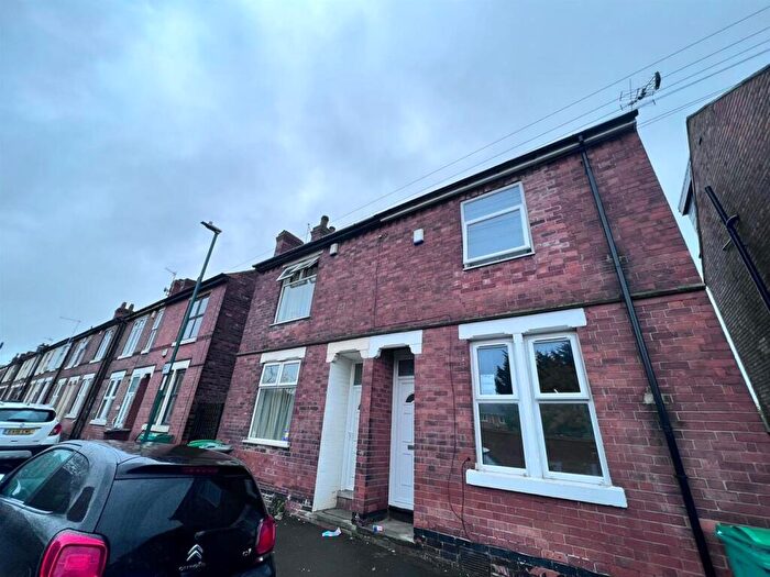 6 Bedroom House To Rent In Cycle Road, Lenton, Nottingham, NG7