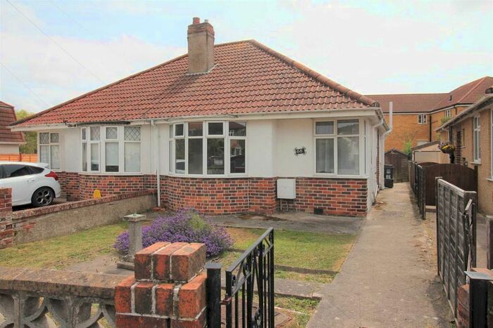 2 Bedroom Bungalow To Rent In Earlham Grove, Weston-Super-Mare, BS23