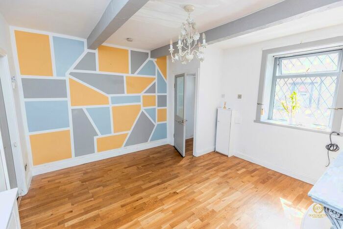 2 Bedroom Cottage For Sale In , Dover Street, Darwen, BB3