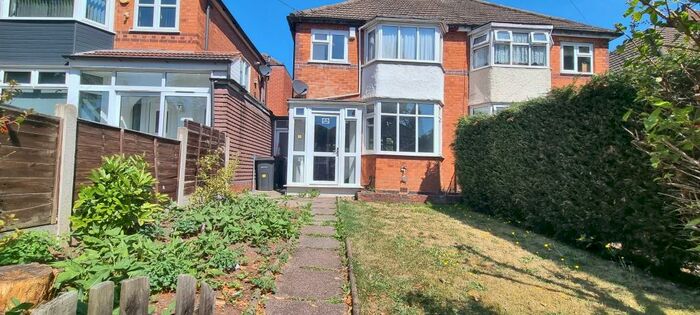2 Bedroom House To Rent In Calshot Road, Birmingham, B42