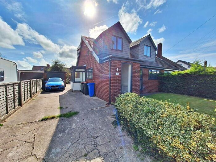 3 Bedroom Semi-Detached Bungalow For Sale In Sandicroft Place, Preesall, Poulton-Le-Fylde, FY6