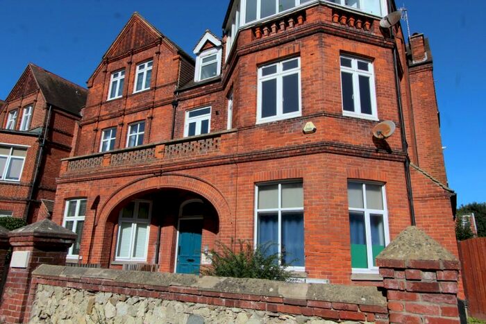 1 Bedroom Flat To Rent In Hartfield Road, Eastbourne, East Sussex, BN21