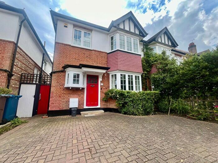 4 Bedroom Semi-Detached House To Rent In Meadow Road, Pinner, HA5