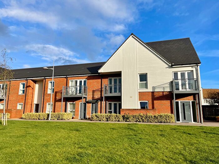 1 Bedroom Flat To Rent In Turnpike Lane, Faygate, Horsham, RH12