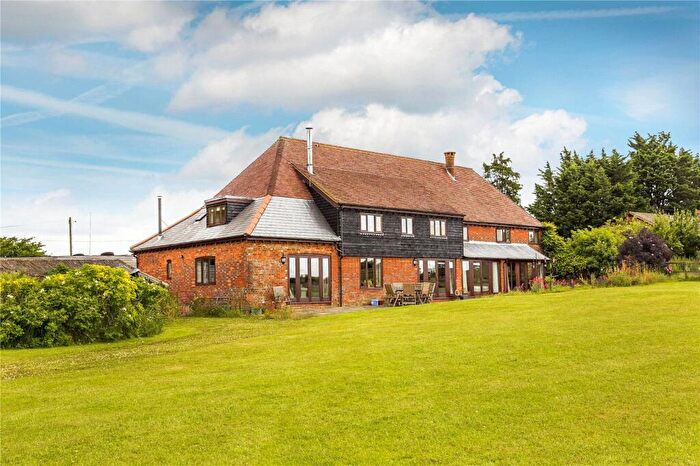 5 Bedroom Semi-Detached House To Rent In Selborne Road, Alton, Hampshire, GU34