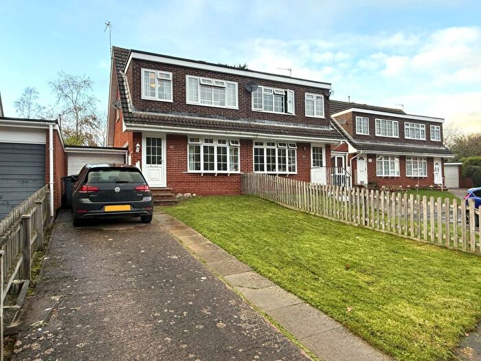 3 Bedroom Semi-Detached House For Sale In Meadow View Road, Exmouth, EX8