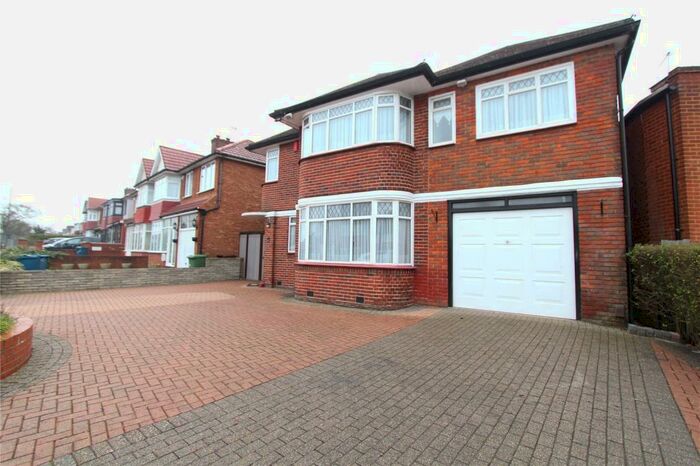 5 Bedroom Detached House To Rent In Wemborough Road, Stanmore, HA7