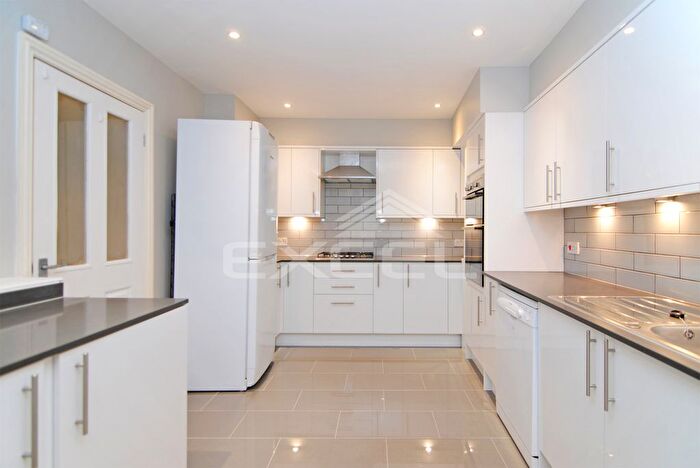 4 Bedroom Cottage To Rent In Clifton Villas, Warwick Avenue, London, W9