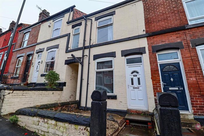 3 Bedroom Terraced House To Rent In Limpsfield Road, S9